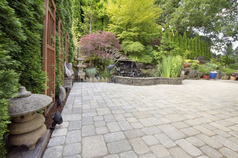 spade pavers